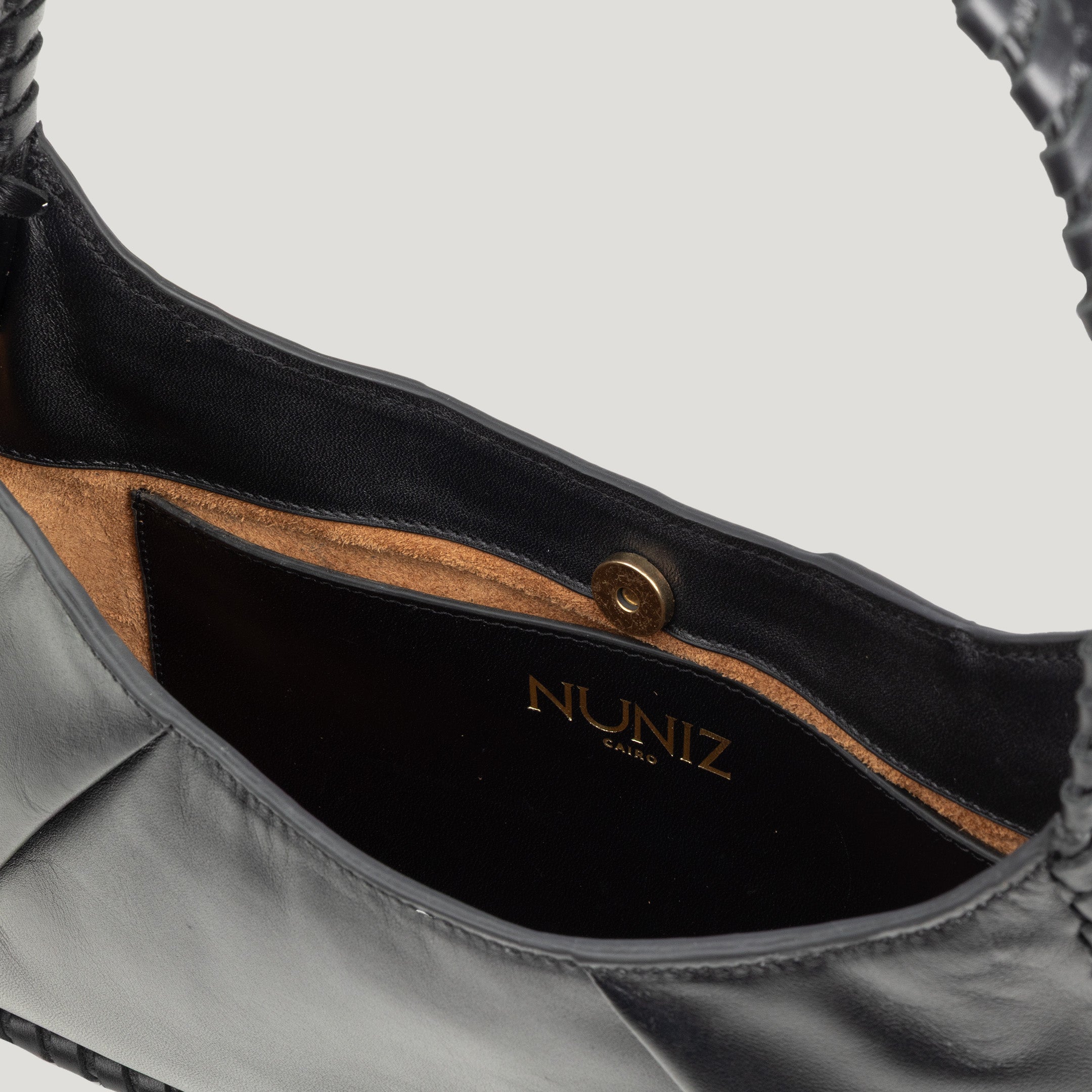 Qamar Shoulder Bag