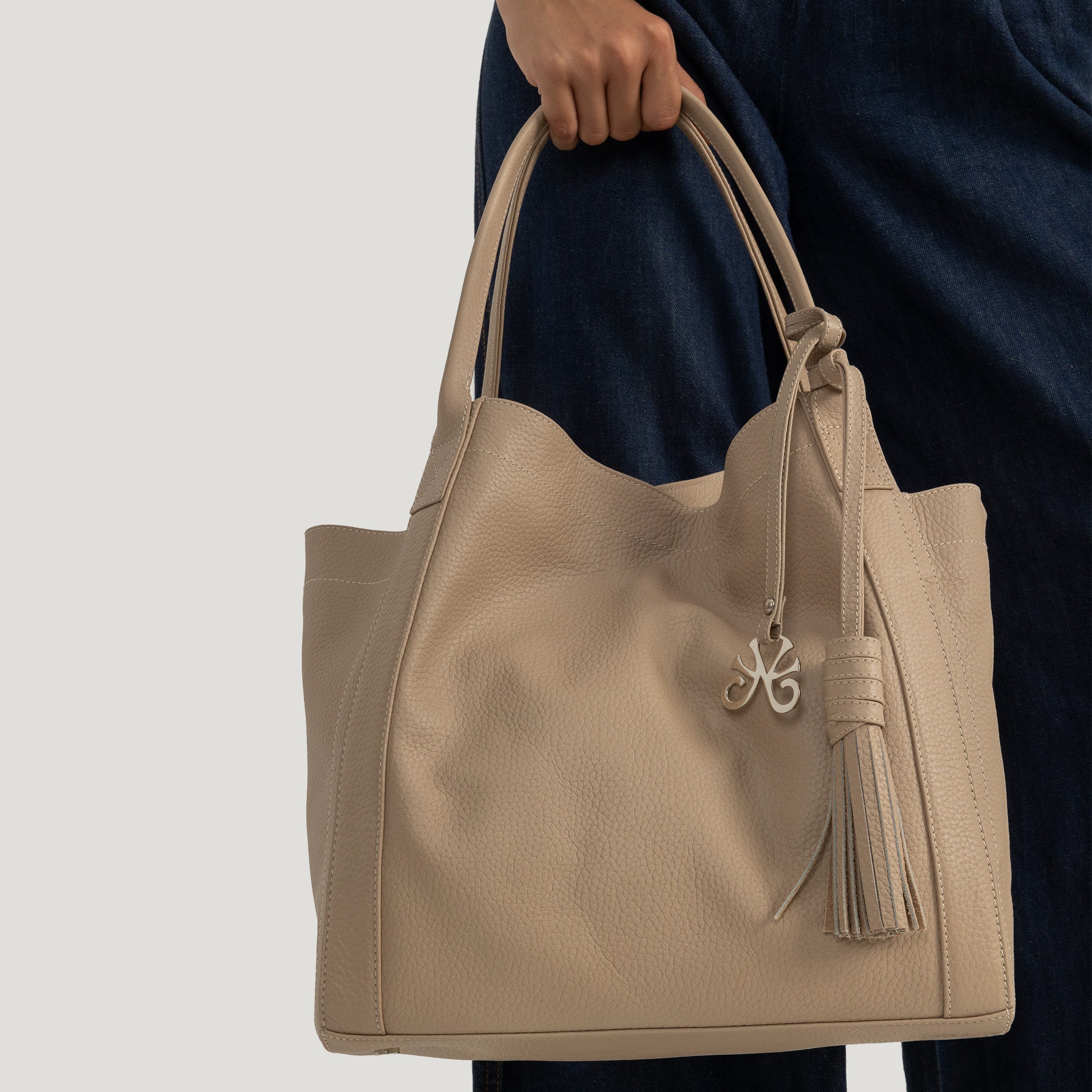 حقيبة كورنيش