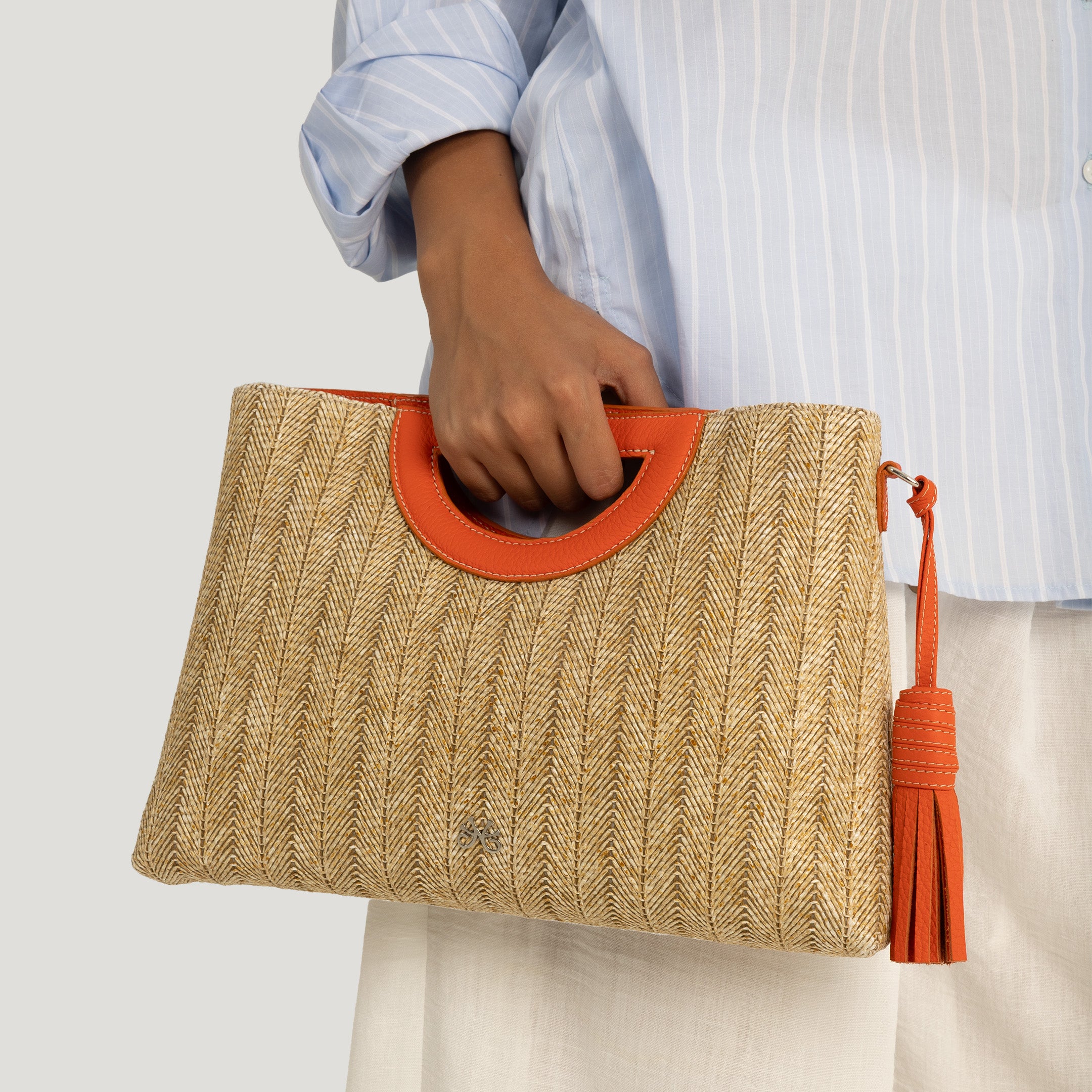 Oud Clutch