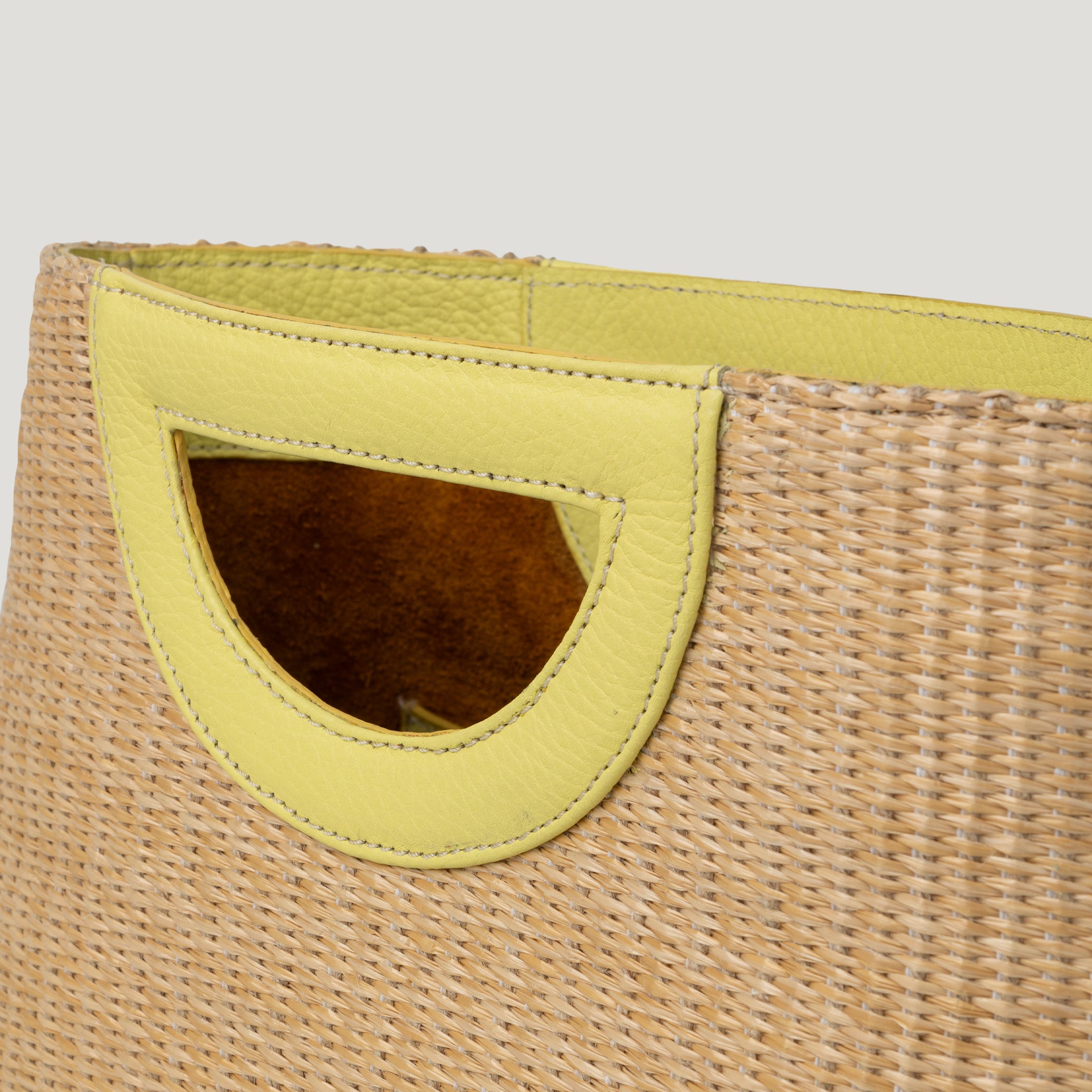 Oud Clutch