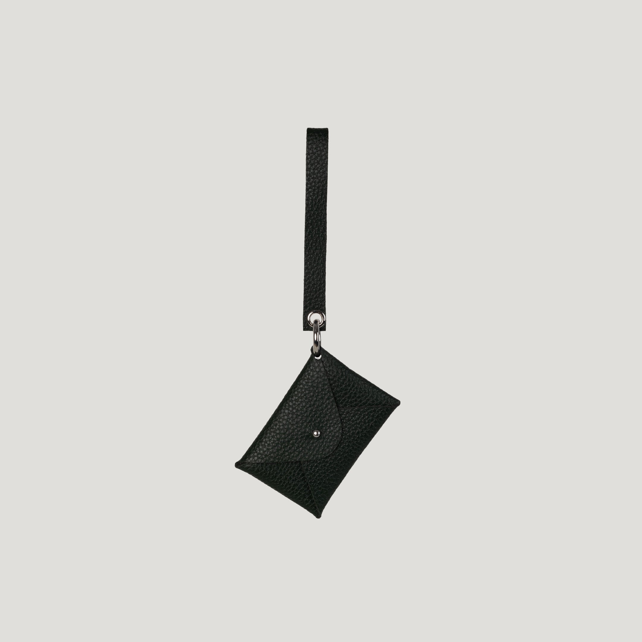 Nuniz Pouch Charm