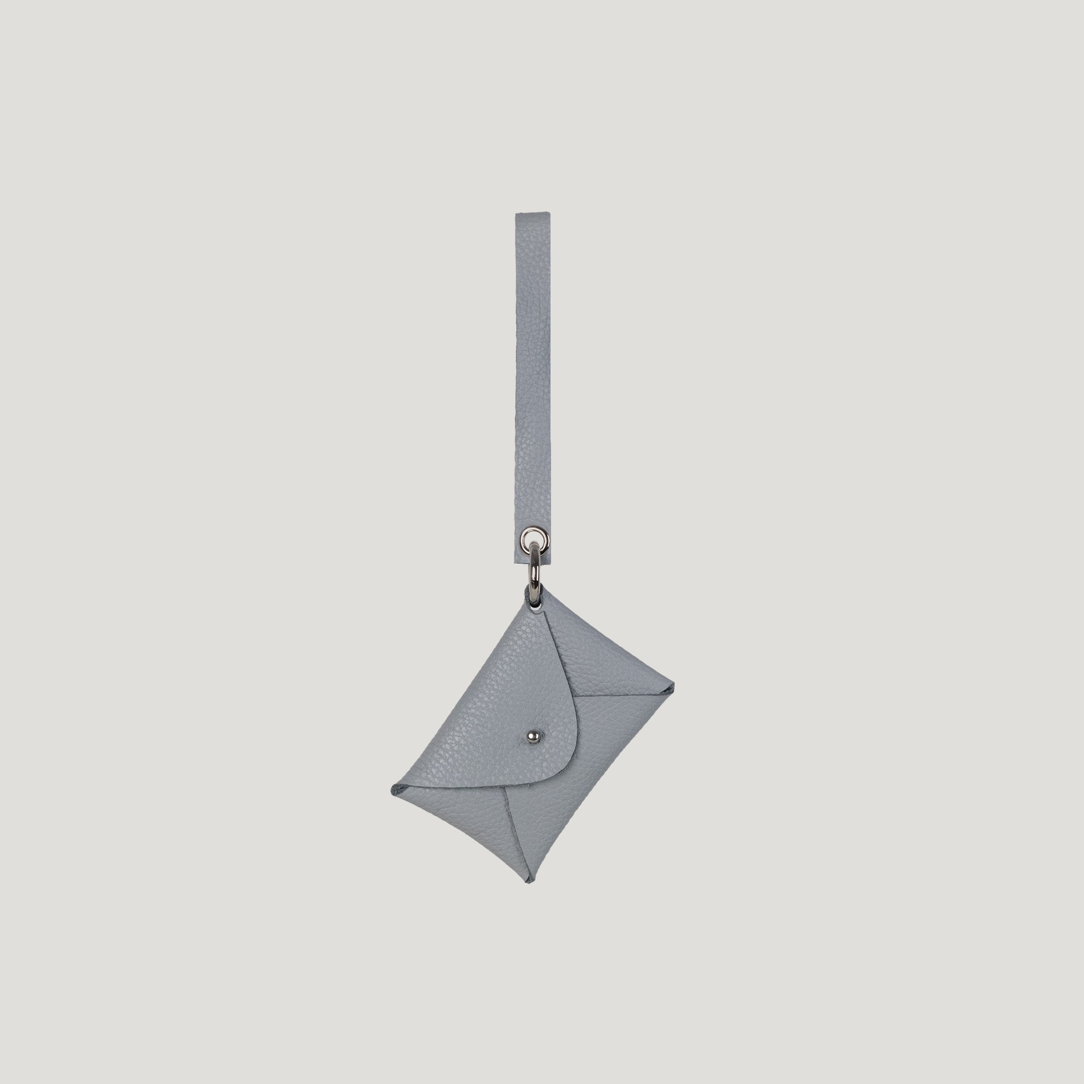 Nuniz Pouch Charm