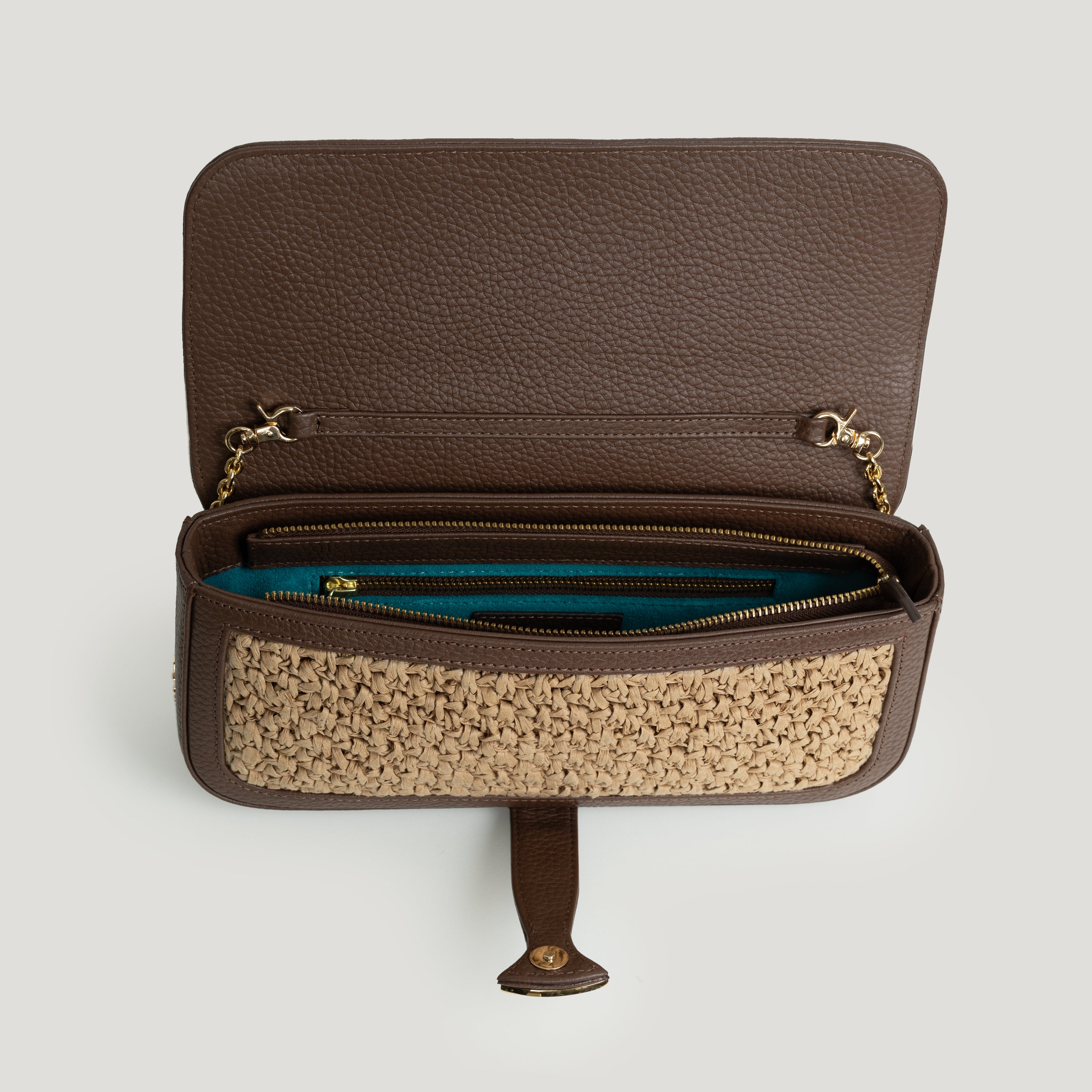 Shamandoura in Raffia