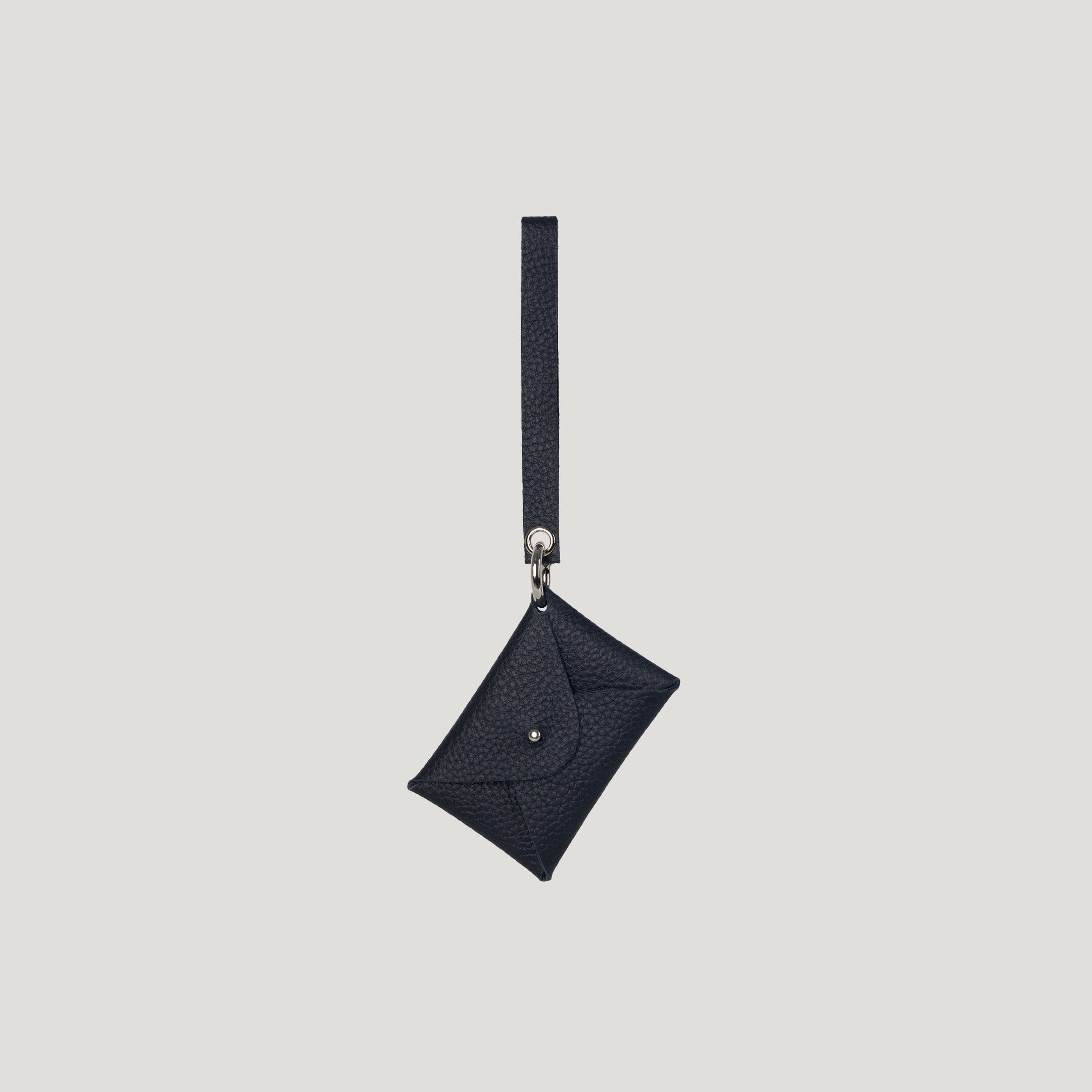 Nuniz Pouch Charm