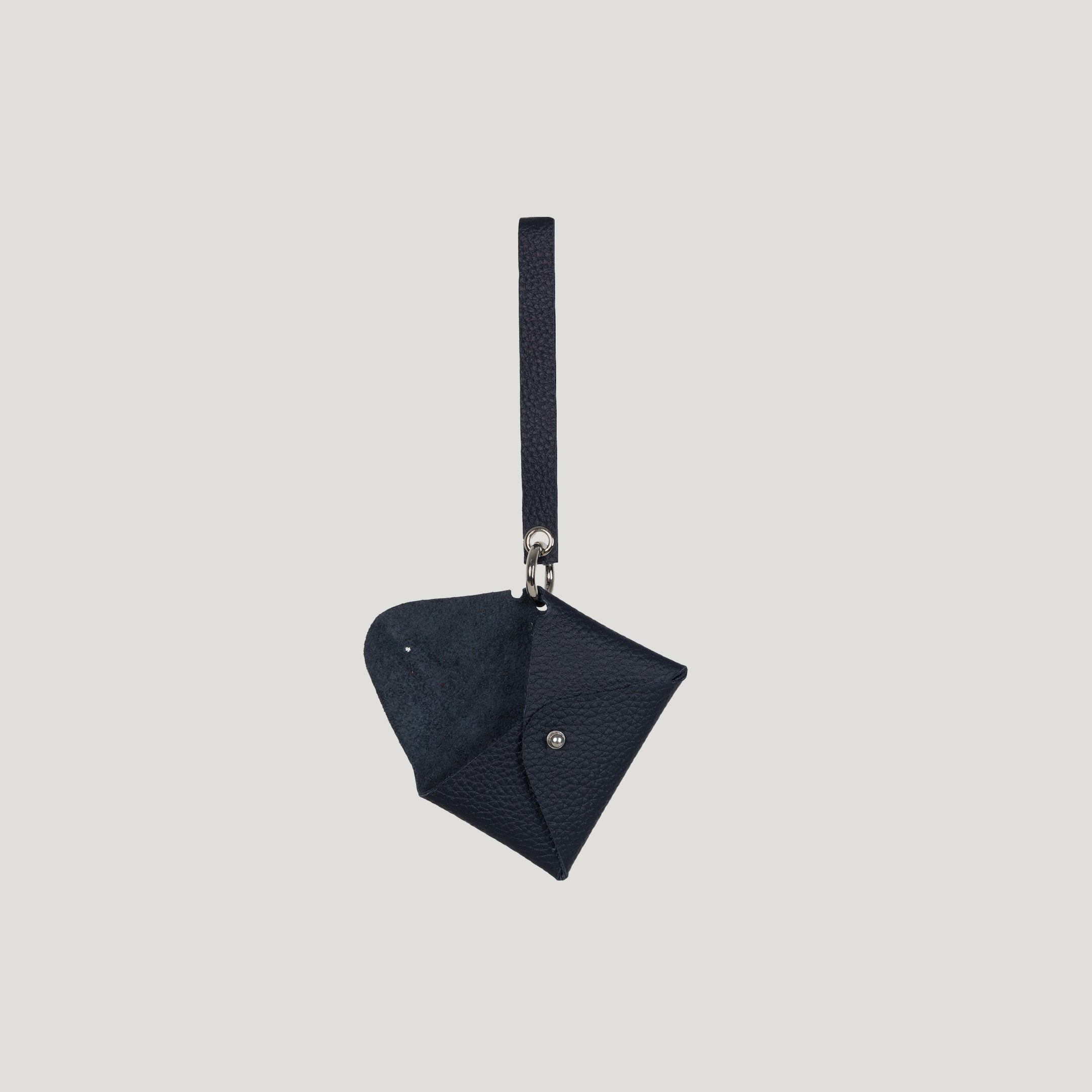 Nuniz Pouch Charm