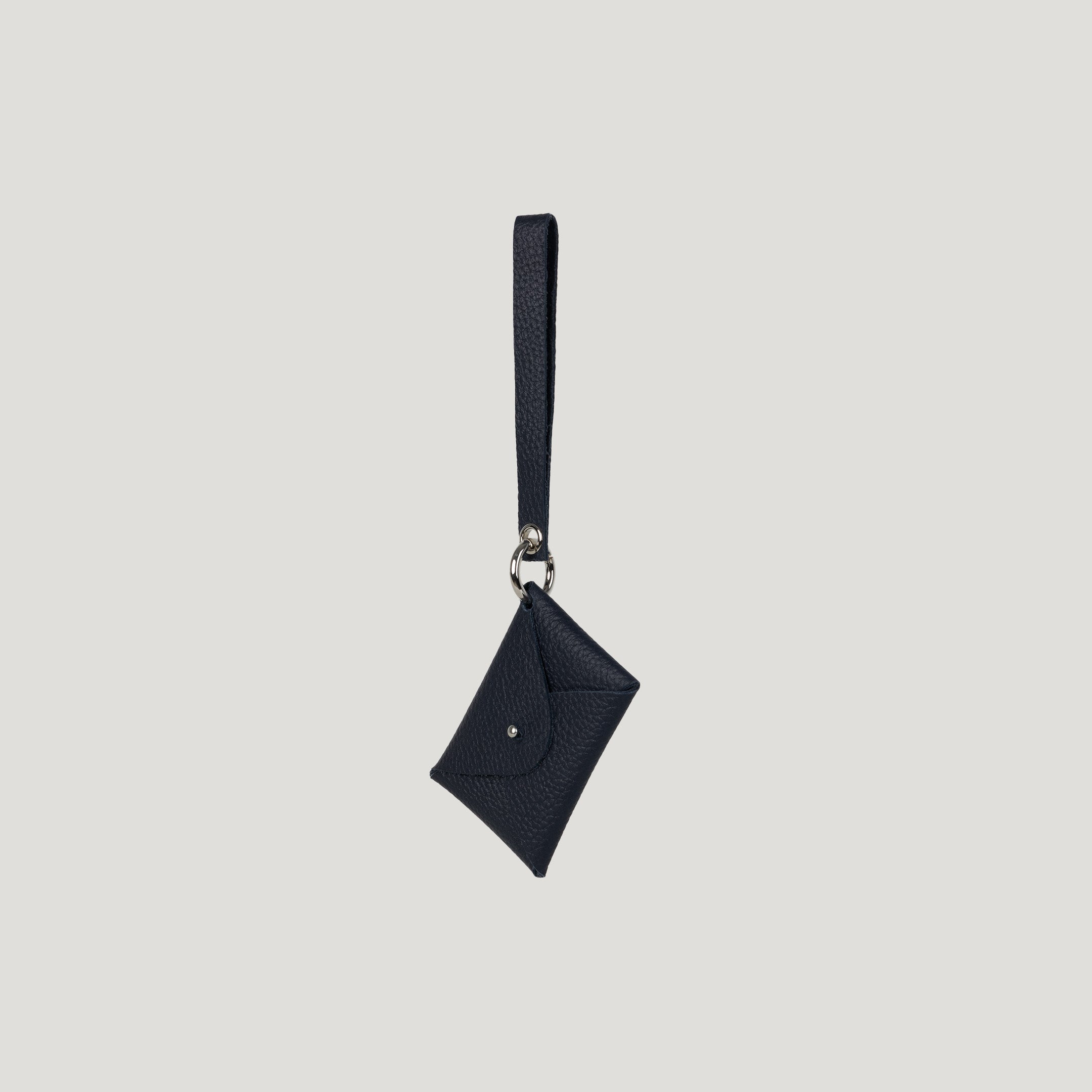 Nuniz Pouch Charm