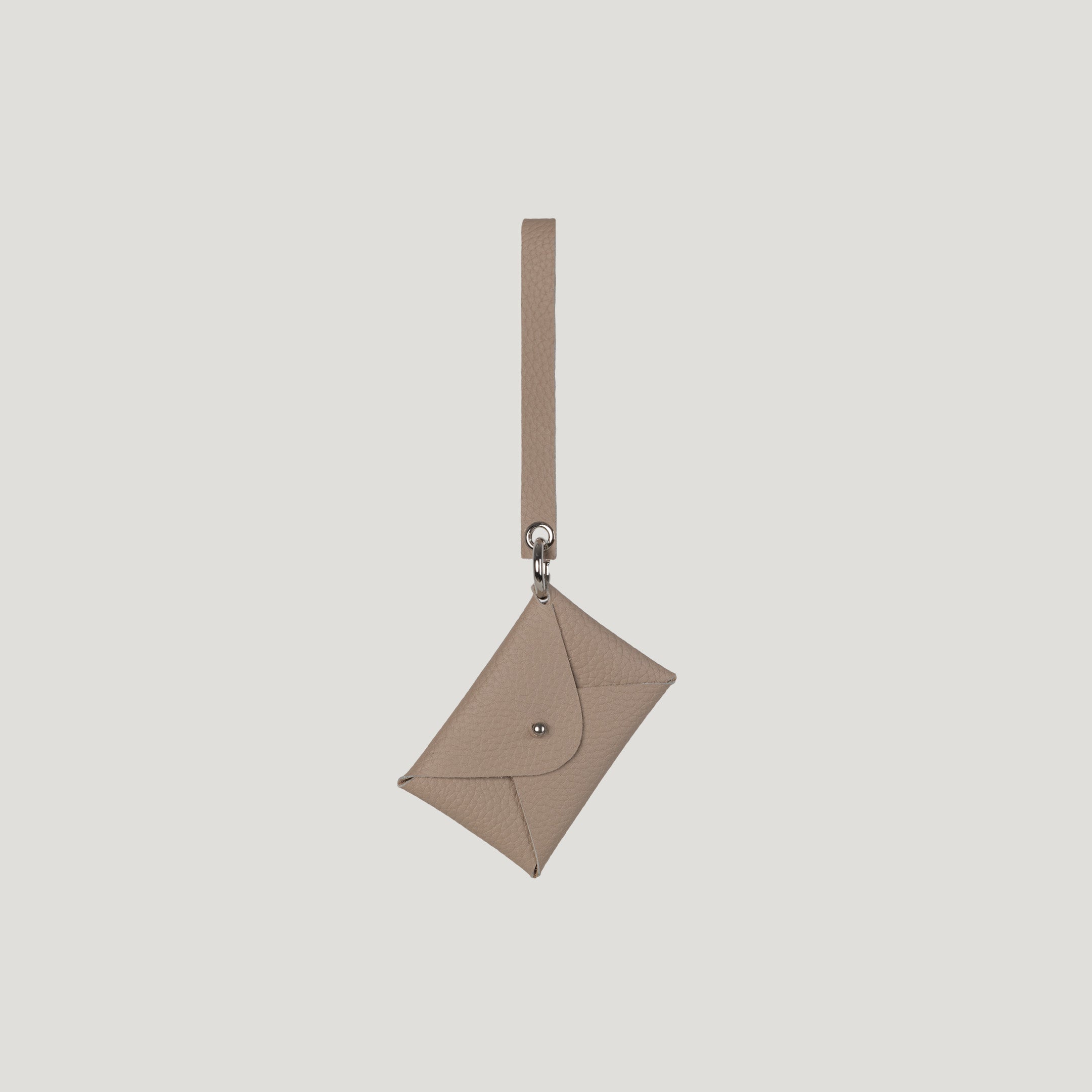 Nuniz Pouch Charm