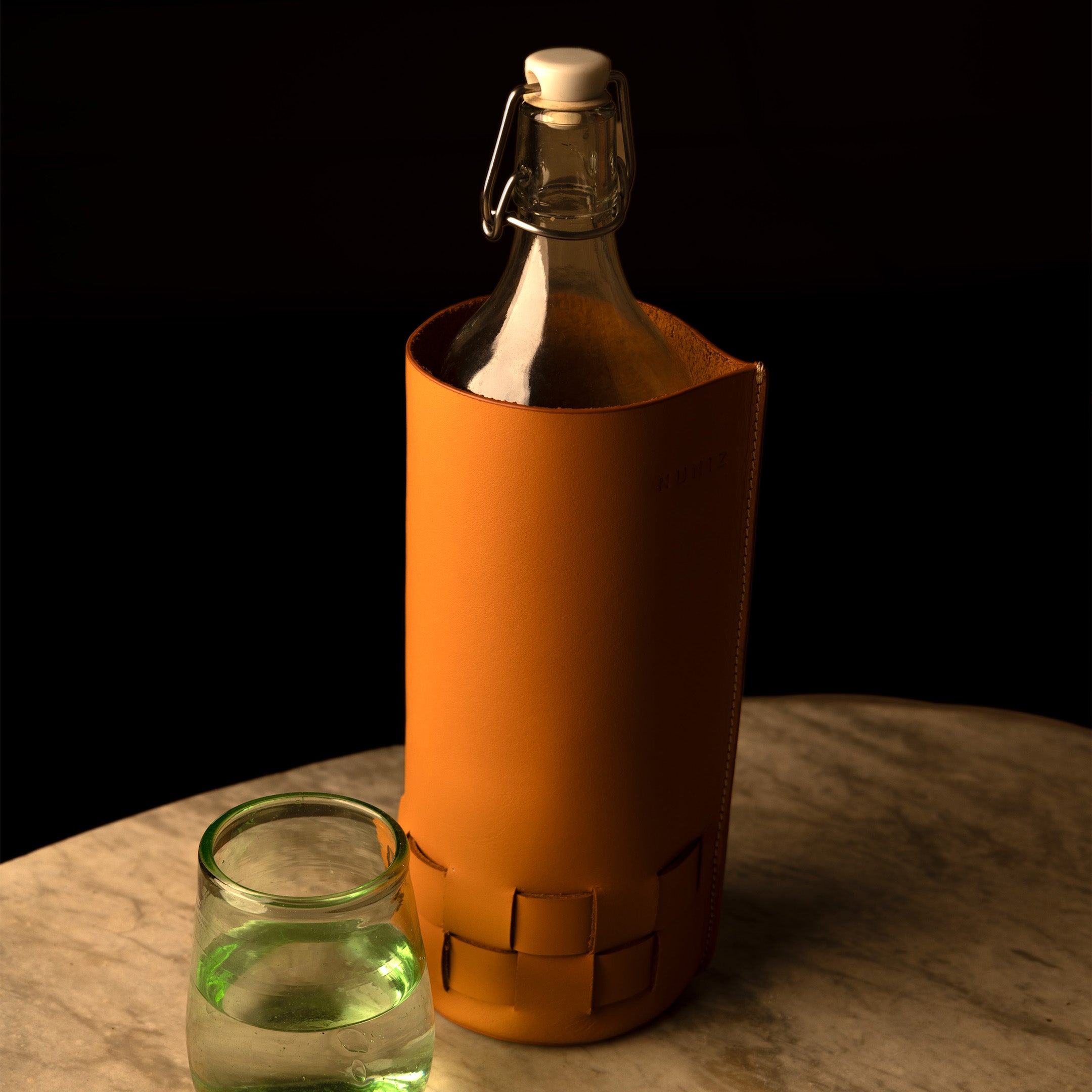Woven bottle holder