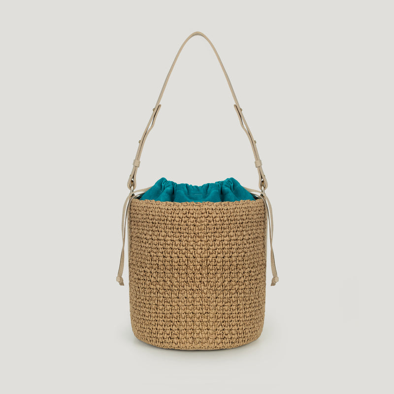 Samra in Raffia