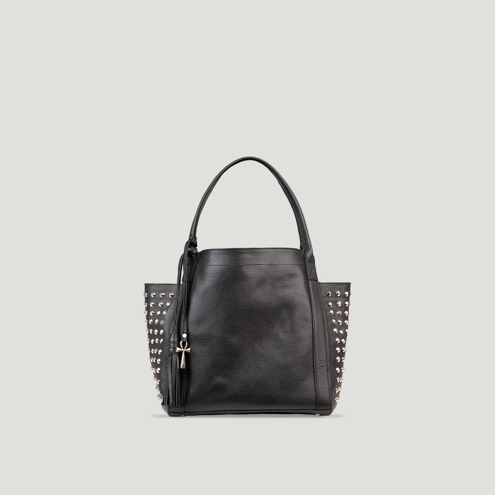 black women handbag egypt nuniz cairo