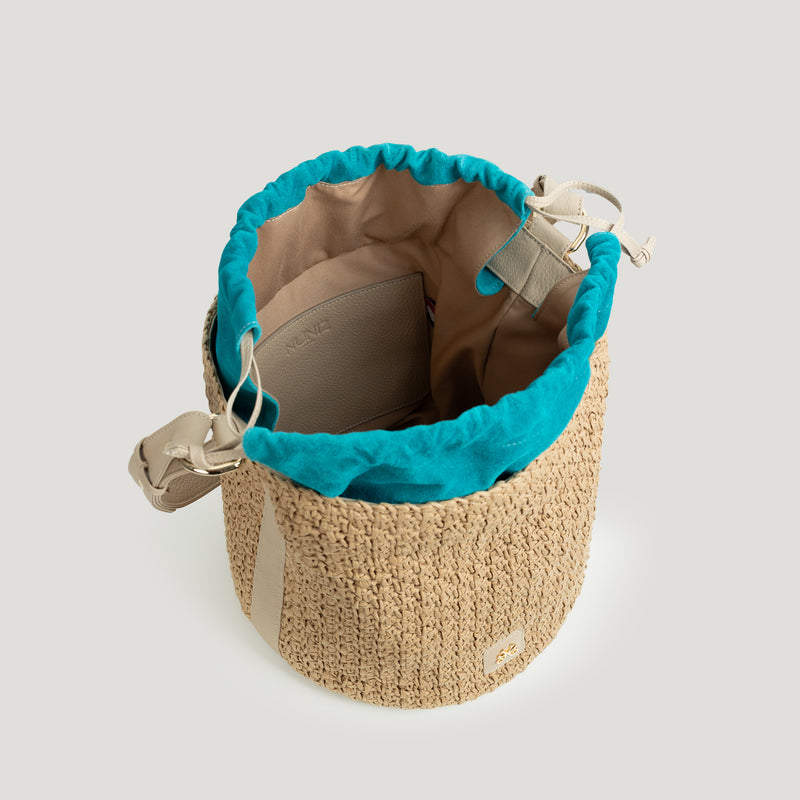 Samra in Raffia