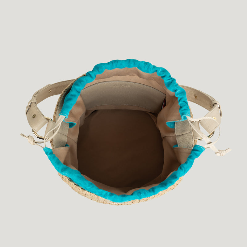 Samra in Raffia