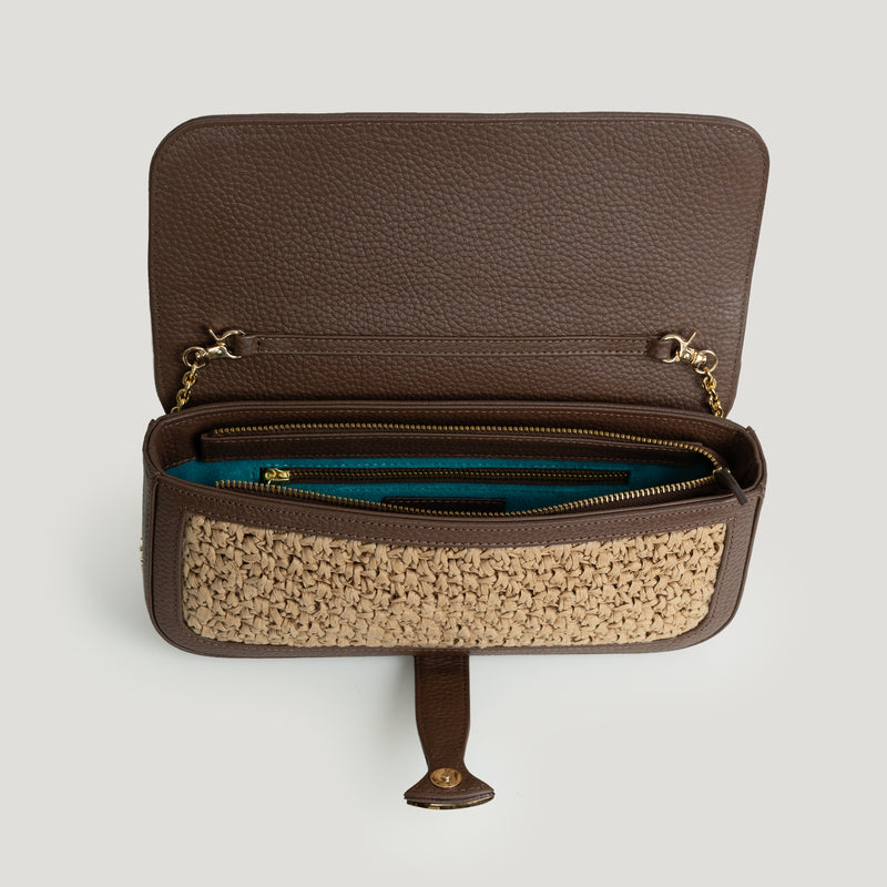 Shamandoura in Raffia
