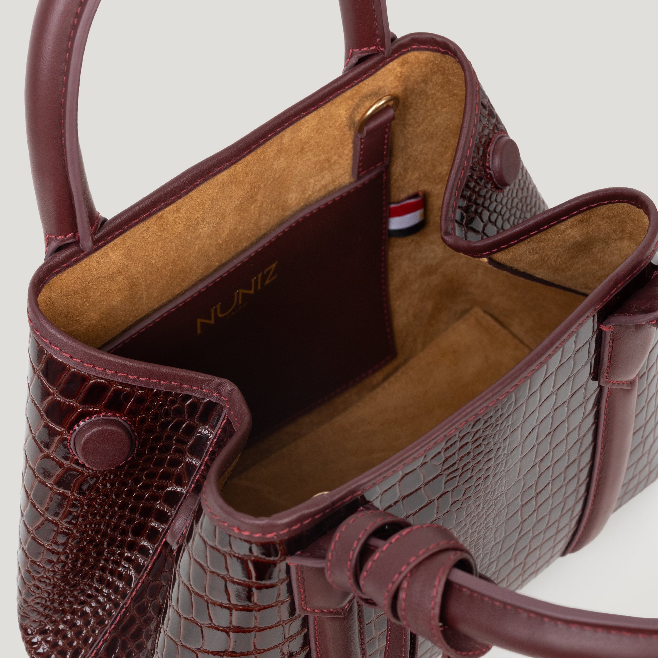 Downtown Half Day in Crocodile