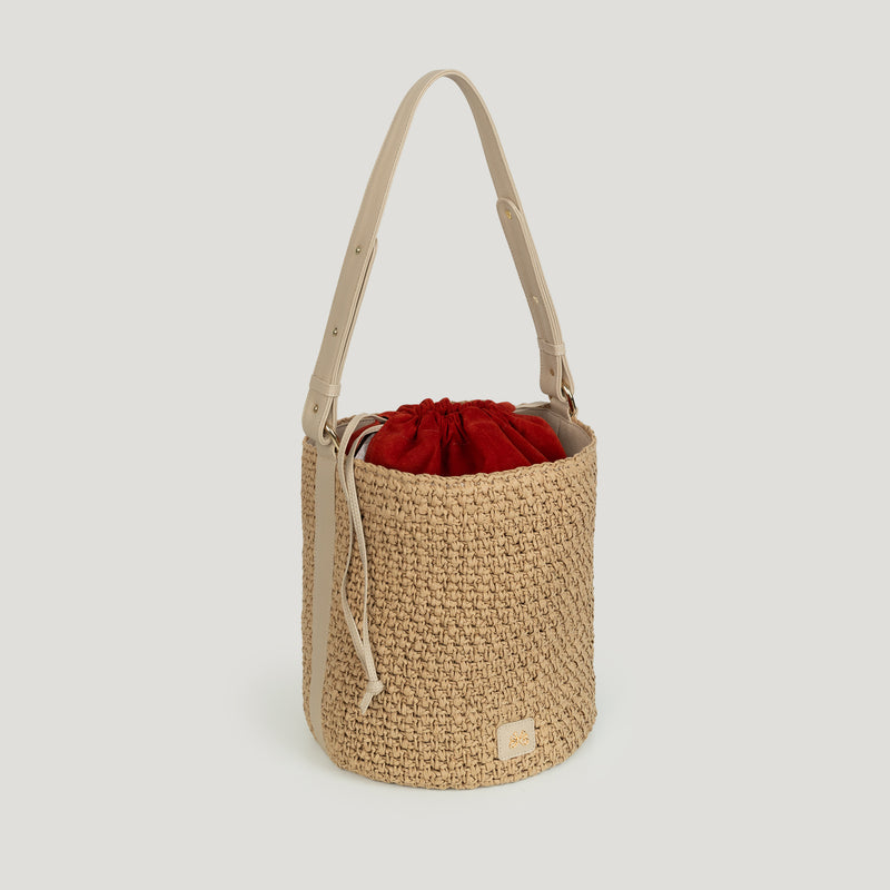 Samra in Raffia